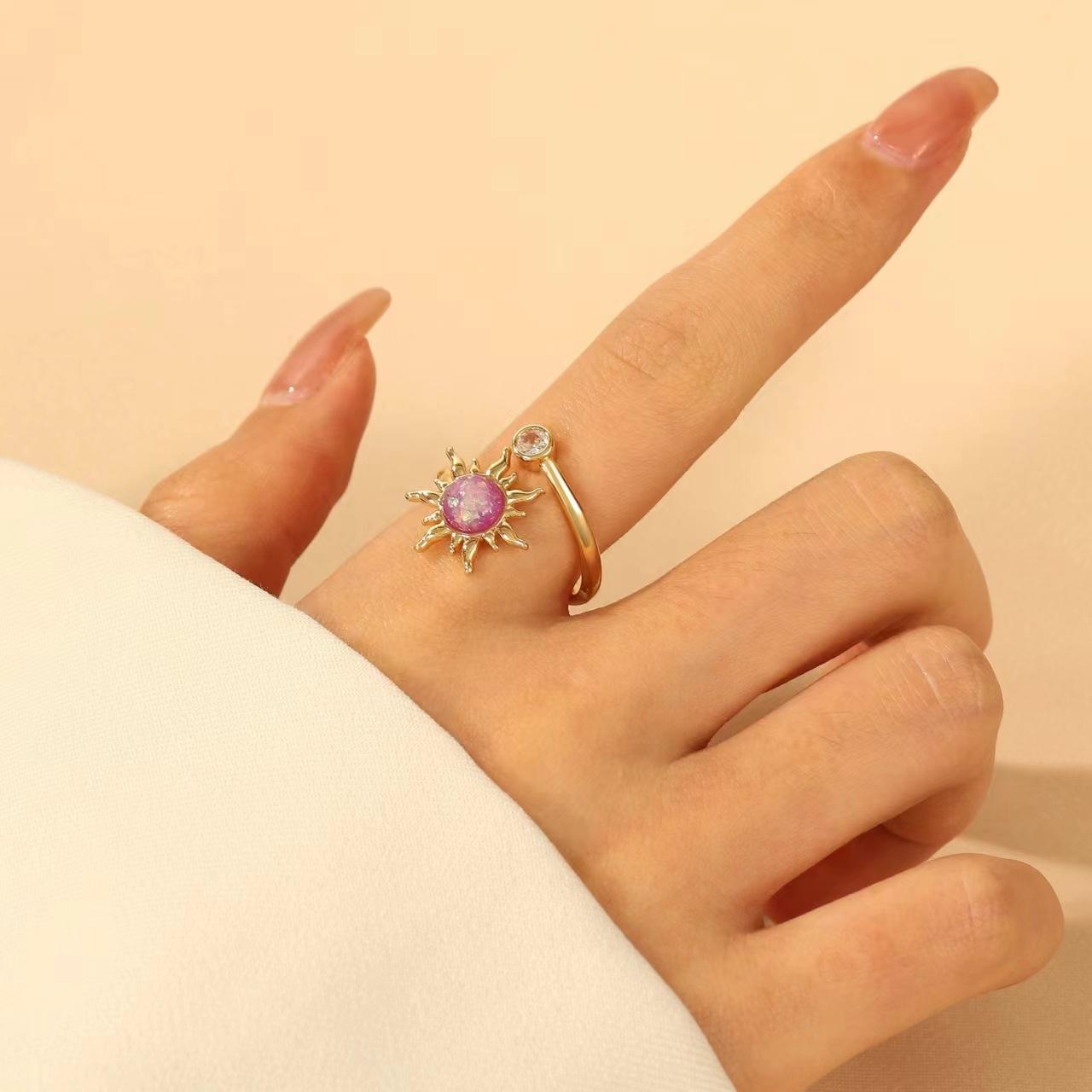 

Foreign trade fashion cold trend ring light luxury copper inlaid zirconium opal ring versatile sunflower gold ring