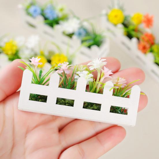 Mini Flower Bed Planter 1:12 Scale Miniature Wooden Fence Flower Pot Set Handcrafted Picket Fencing Planters for Doll Houses Garden Village