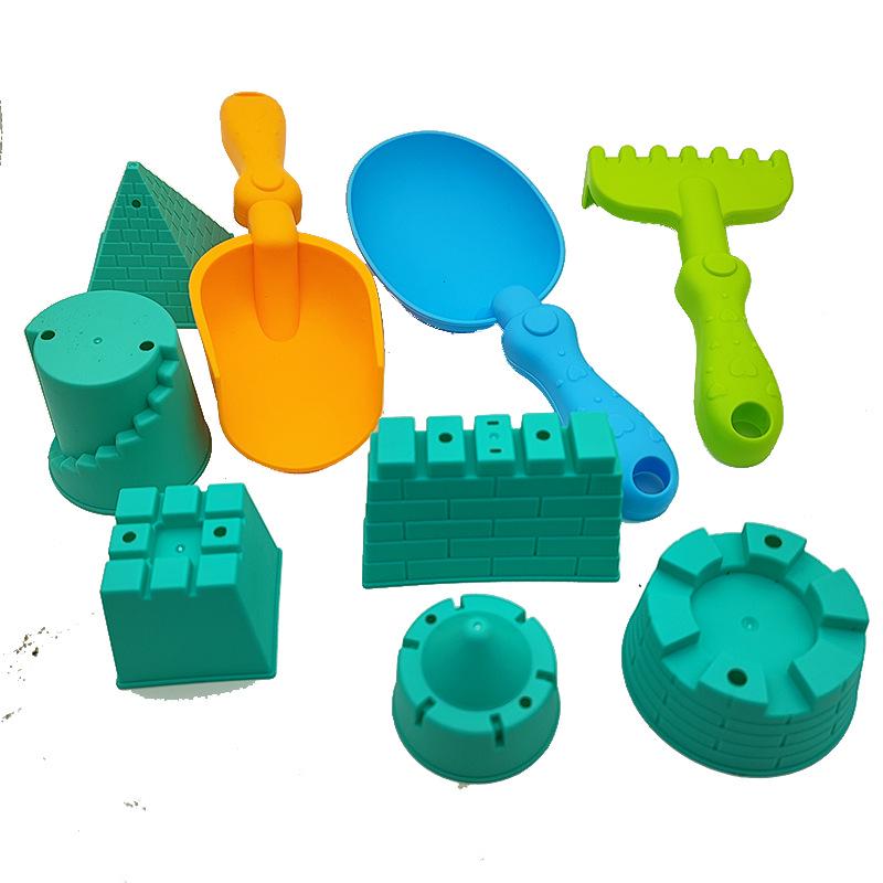 Kids' Sand and Snow Play Set: Shovel, Digging Tools and Beach Toys
