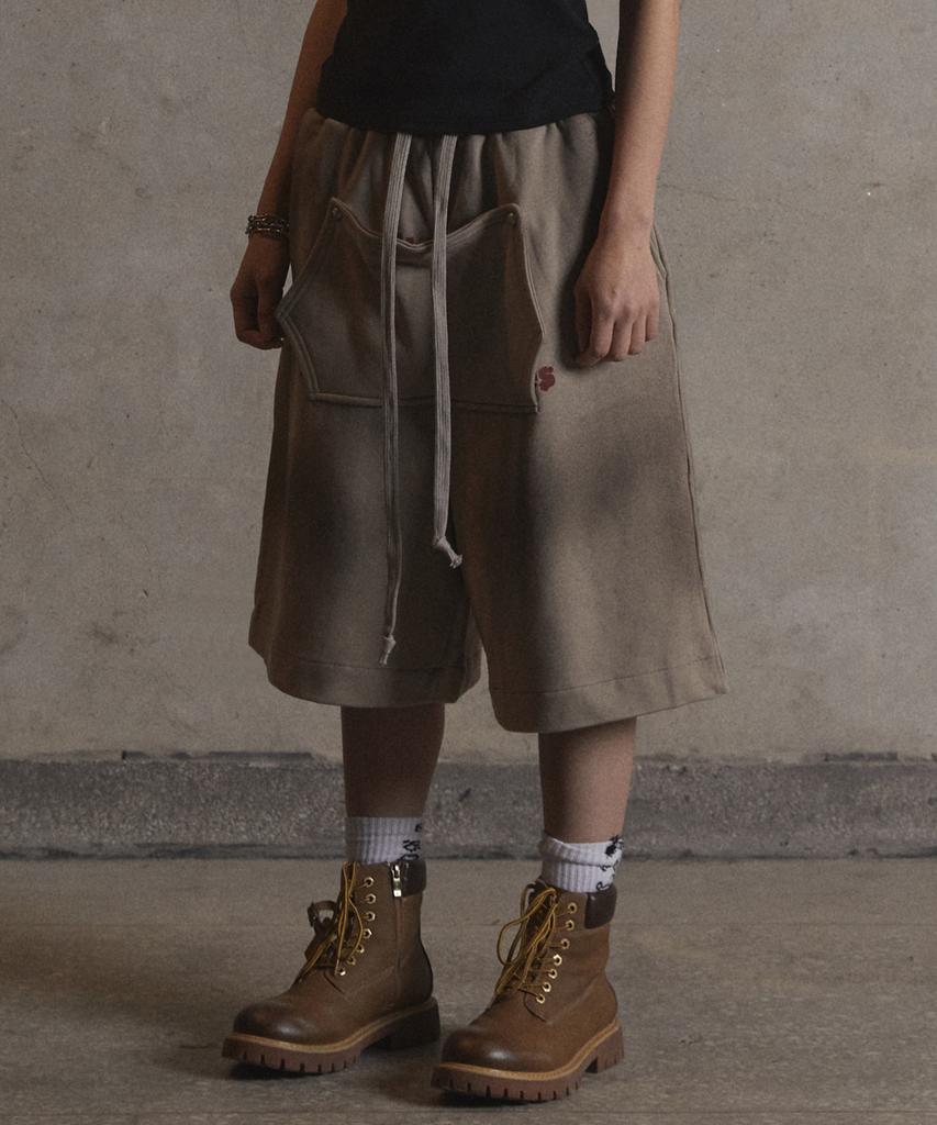 Garter Gallery Hidden Pocket Dirty Bermuda Sweat Shorts_Beige