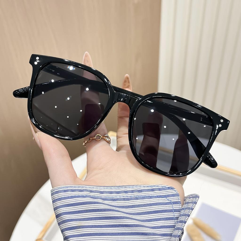 3pcs European and American Retro Style Women's Fashionable Sunglasses Trend Versatile Summer Sun Shading and UV Protection Light