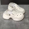 2025 summer new thick-soled cloud hole shoes women's height increase non-slip outer wear stepping on shit seaside beach shoes sandals