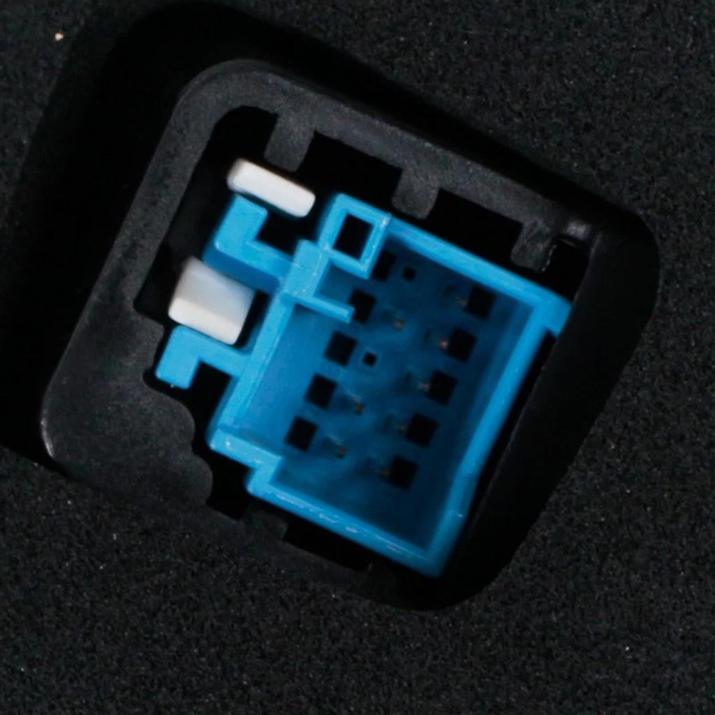 Right LED Rear Tail Light Brake Lamp 2059067203  For Mercedes Benz C-Class W205 2019-2021