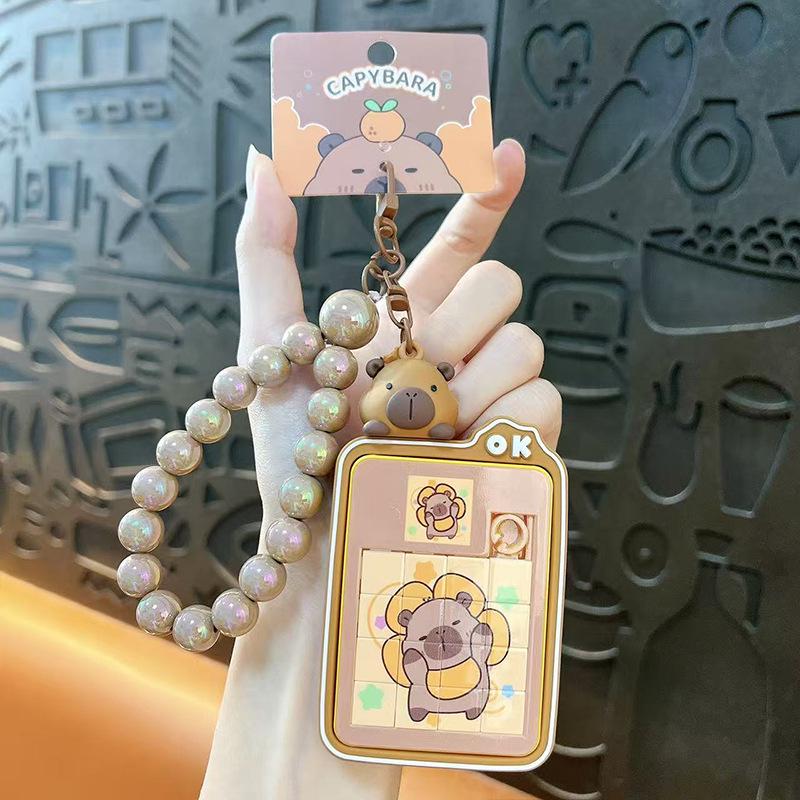 Porte-clés Puzzle Capybara Huarong Road:  Pendentif de Cartable Capybara Mignon et Petit Cadeau