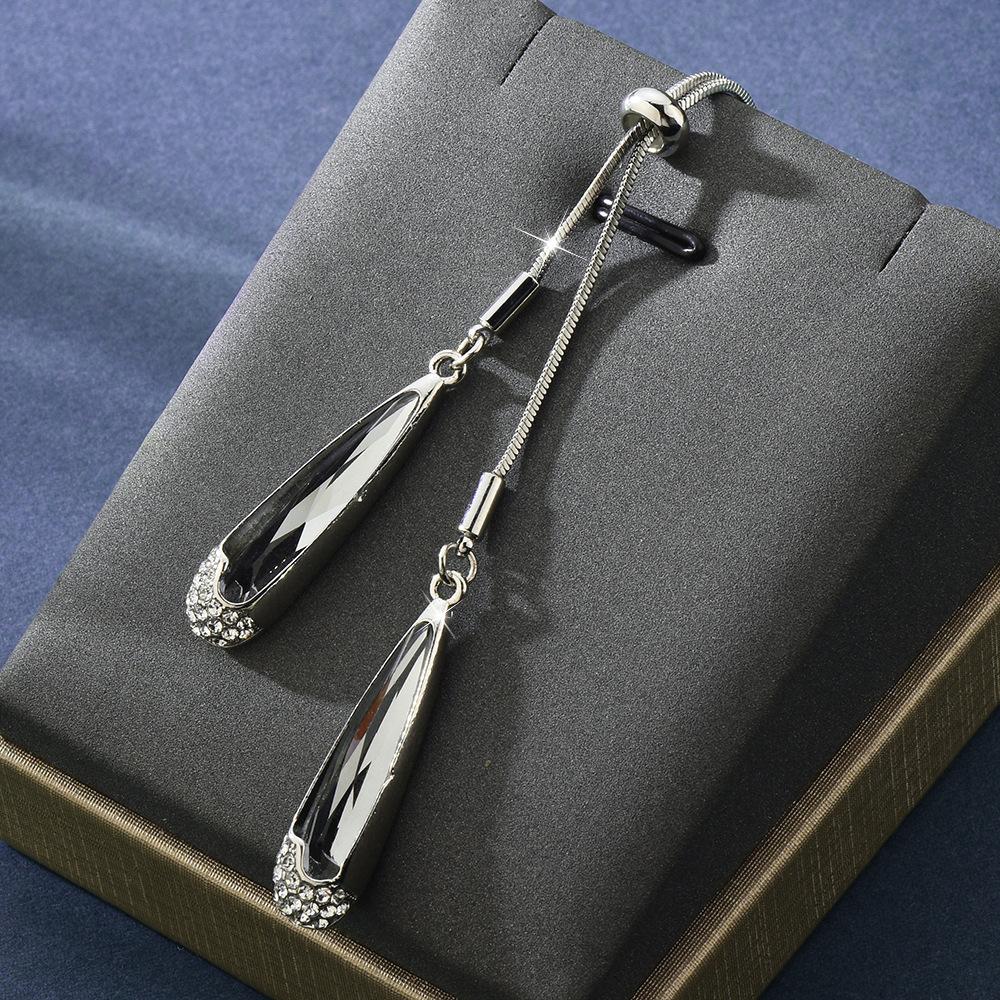 Drop-shaped Crystal Long Adjustable Tassel Light Luxury Style Pendant Necklace