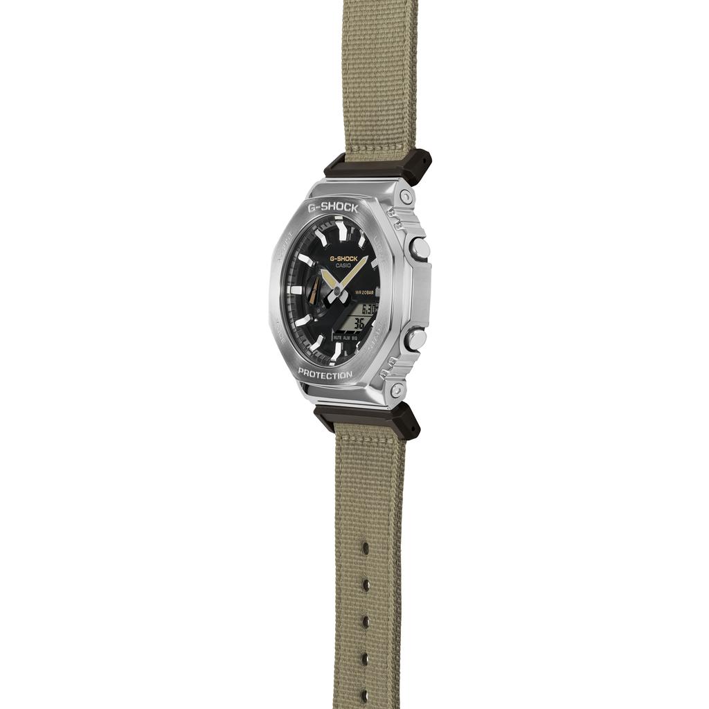 Casio Men's Stainless Steel 200M Water Resistant Analog Shock Resistant Quartz Watch GM-2100C-5A