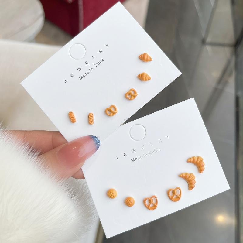 3Pair Mini Twisted Croissant Stud Earring Simulated Bread Earrings For Women Minimalist Food Fine Jewelry Bead Accessories