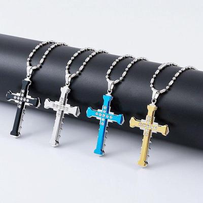 2024 Dark Knight Diamant-Kreuz-Anhänger für Herren – dominante Halskette aus Silber und Gold.