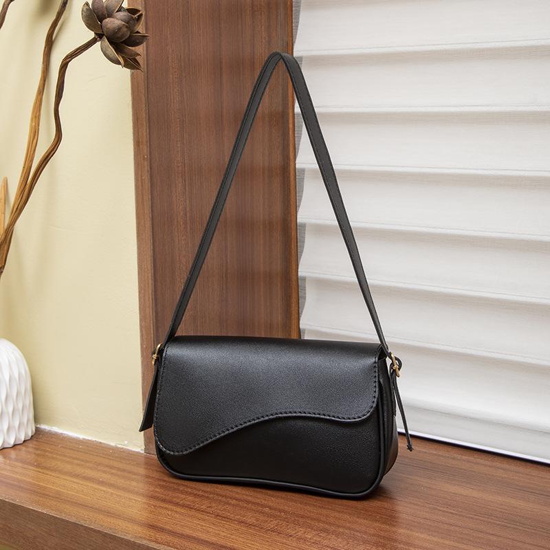 

Fashion women s bags 2 new portable shoulder women s bags crossbody versatile retro design bags 23.5*6.5*15 чёрный