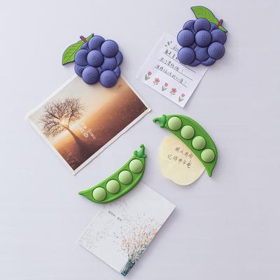Erbsen-Blaubeer-Kühlschrankmagnet, niedliche 3D-Fruchtform, Mikrowellenherd, Whiteboard, Notizen, Foto, Kühlschrankmagnet, Heimbüro-Dekoration