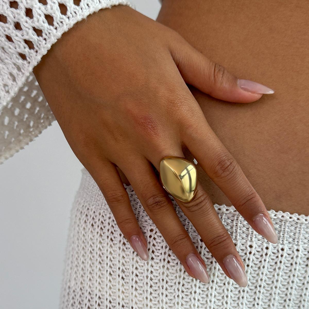 

SHIXIN Trendy Smooth Surface Irregular Triangle Open Wide Ring for Women Creative Geometric Chunky Ring Lady Jewelry Accessories