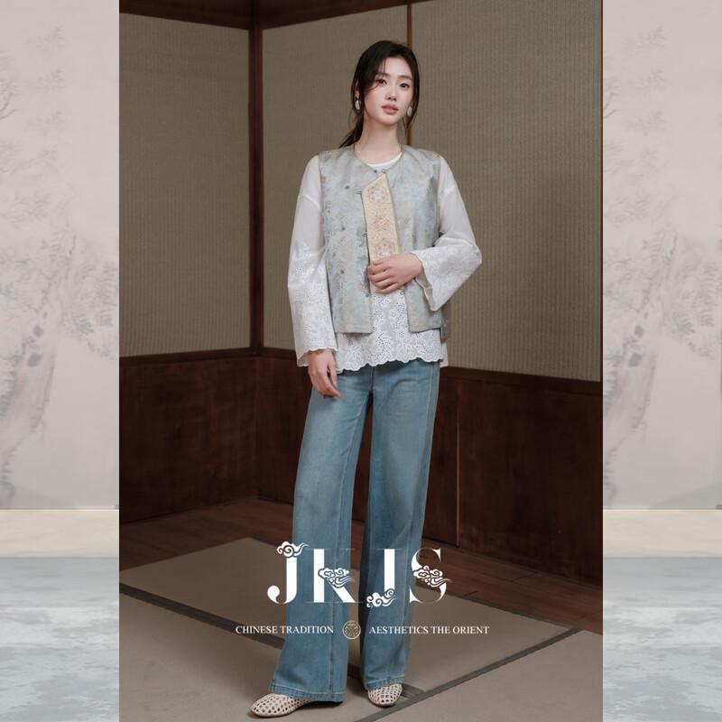 Women's New Chinese Style Jacquard Frog Button Vest
