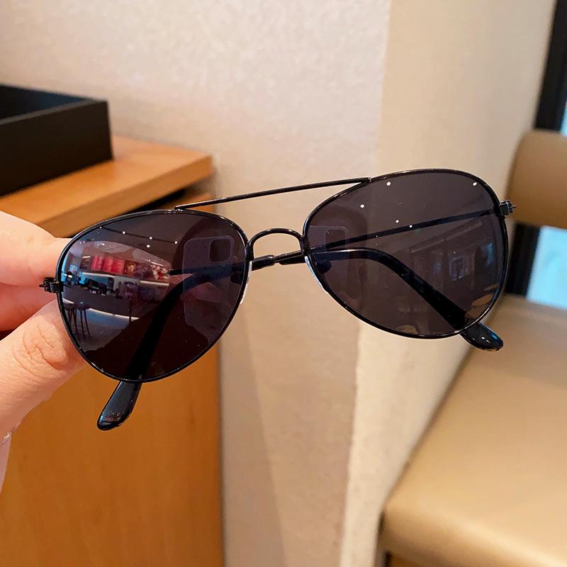 

Модные поляризационные очки-авиаторы для мальчиков и девочек - защита от УФ-лучей