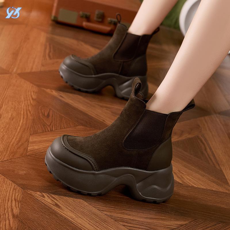 thick-soled cigarette boots women's autumn and winter new versatile medium boots small inner height-increasing short boots