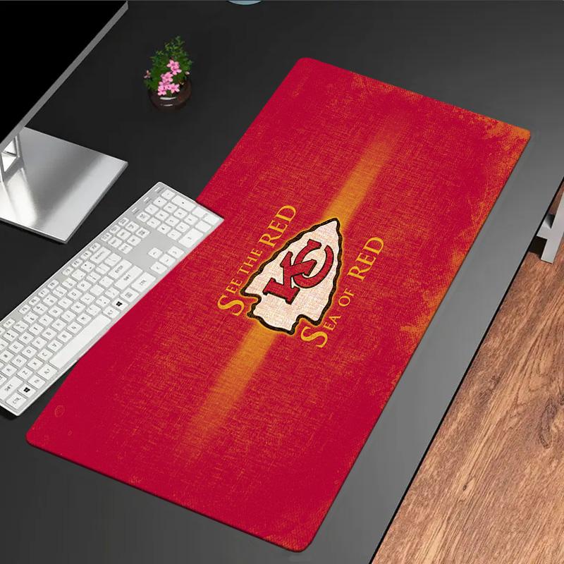 Kansas City Chiefs Logo Mauspade, Gummibasis, Esports Schreibtischmatte, Mauspade für Gamer und Bürogebrauch, Gaming Schreibtisch, leicht zu reinigende Matte