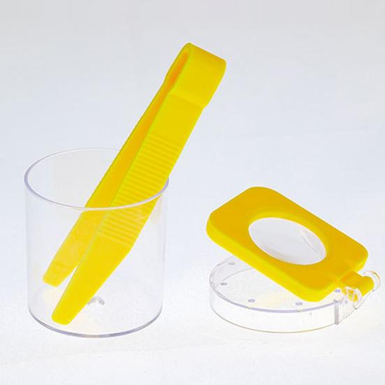 1 Set Small Animal Viewer Catcher with Tweezers Flip Lid Magnifying Animal