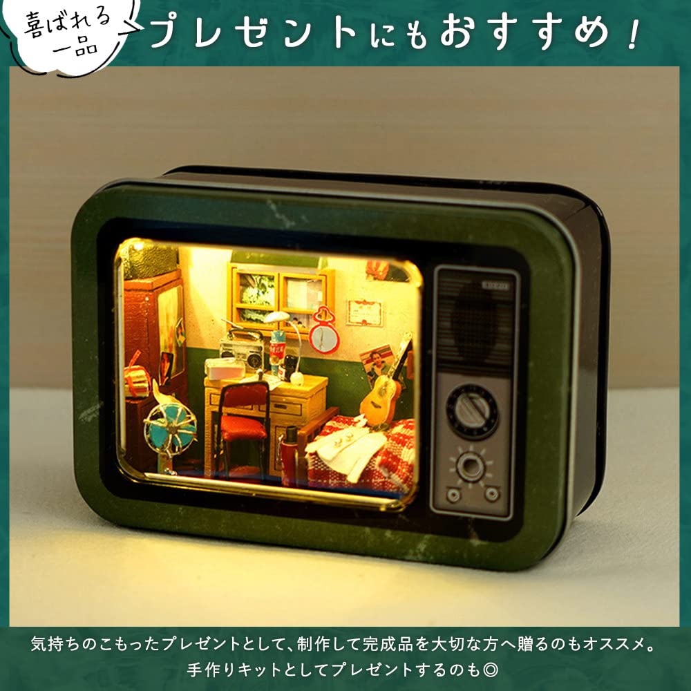 moin moin Dollhouse Miniature DIY Kit Set, Palm-Sized, Tin Trinket Box, Showa Era TV Interior, Japanese Style, Retro TV Shape, Green, for My Childhood