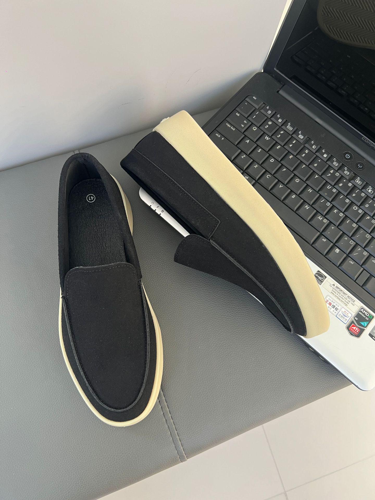 

2025 Мужские Модные Замшевые Лоферы Слипоны Повседневная Обувь X321 40 чёрный