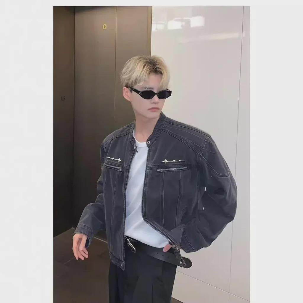 2023 Men's Trendy Vintage Denim Jacket: High Street Short Design, Stand Collar, Zipper, and Shoulder Pads for Autumn