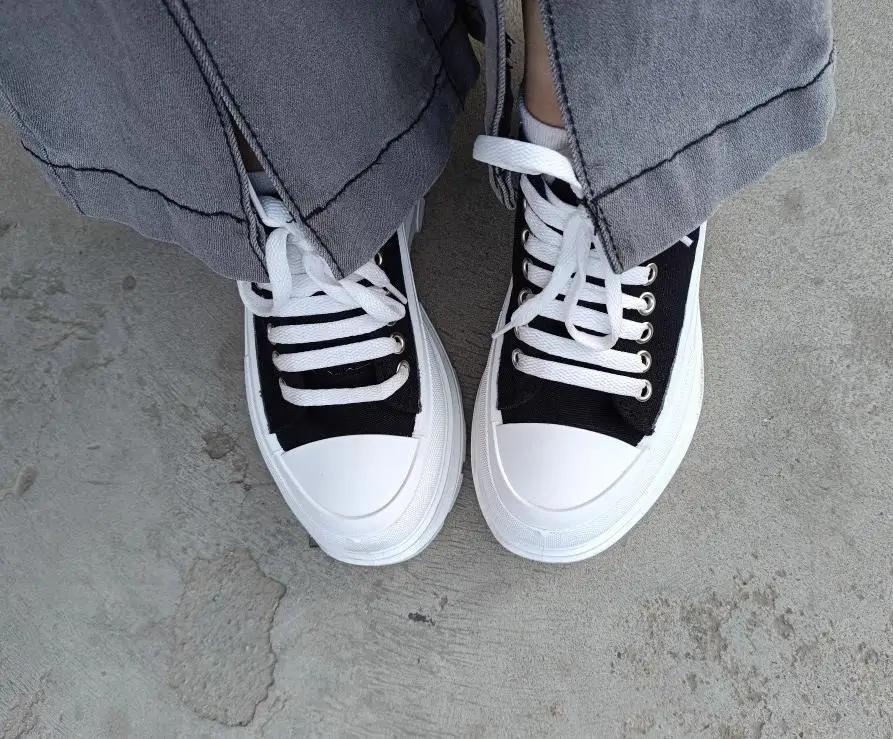Fashion Women Lace-Up Front High Top Flatform Canvas Shoes Fashion Casual Comfortable Height Increasing Sneakers
