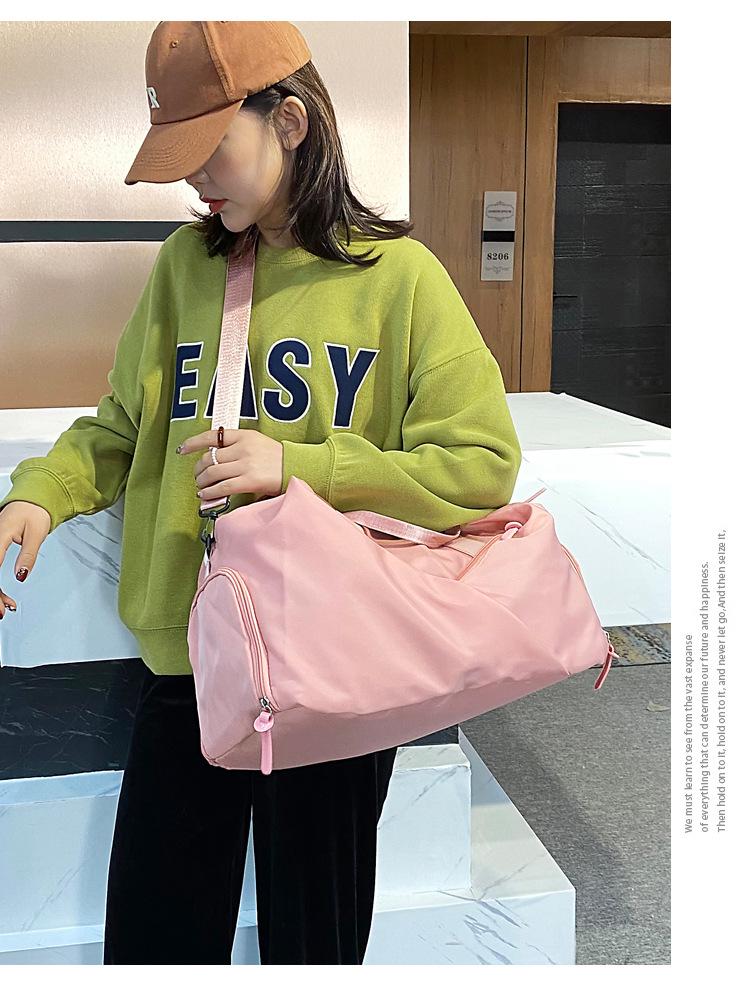 Geräumige Crossbody-Reise-Duffel mit Trocken-/Nass-Trennung – Ideal für Fitnessstudio, Schwimmen und Reisen