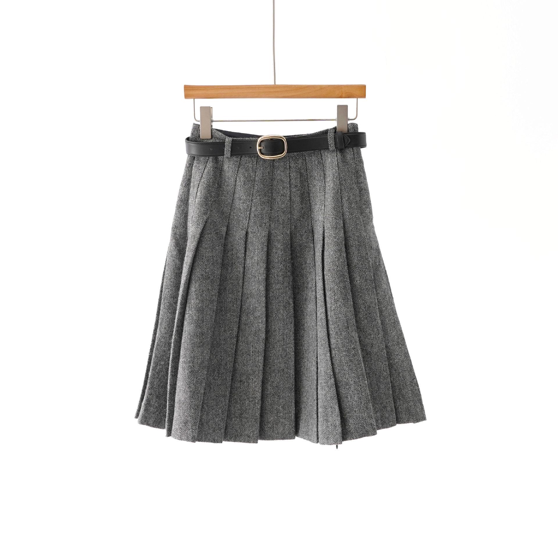 Grey Herringbone Wool Pleated Skirt with Detachable Silk Scarf - 25 Autumn/Winter Collection M