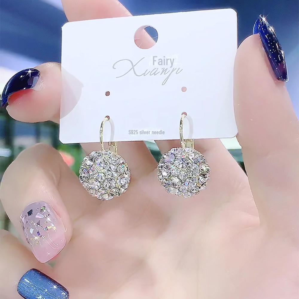 

«Роскошные европейские и американские модные геометрические серьги для женщин»