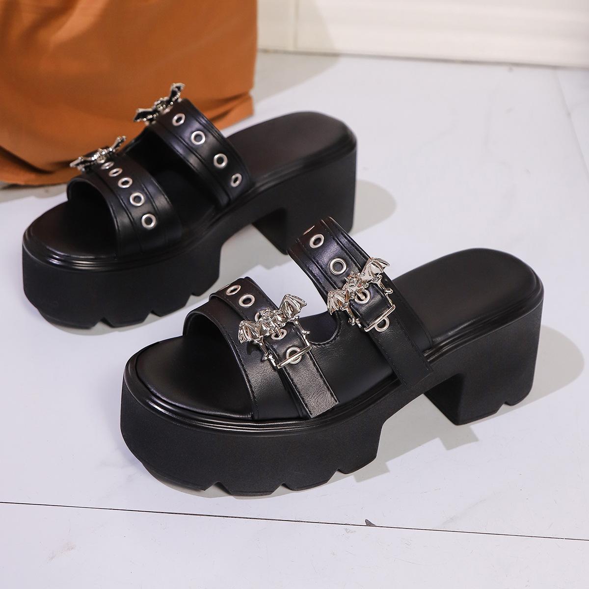 

Fashion 2025 Summer New Bat Thick-heeled Sandals, Women s Muffin Waterproof Slippers Size 43 36 чёрный