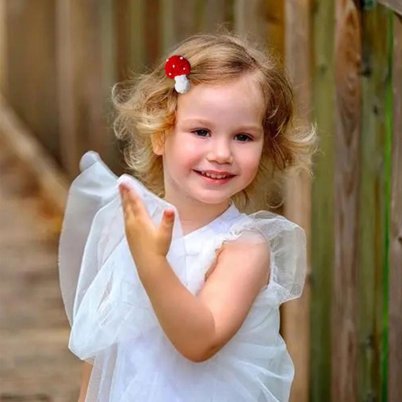 Handmade Crochet Mushroom Hair Clip Headwea Sweet Cute Knitted Hairpin for Girls