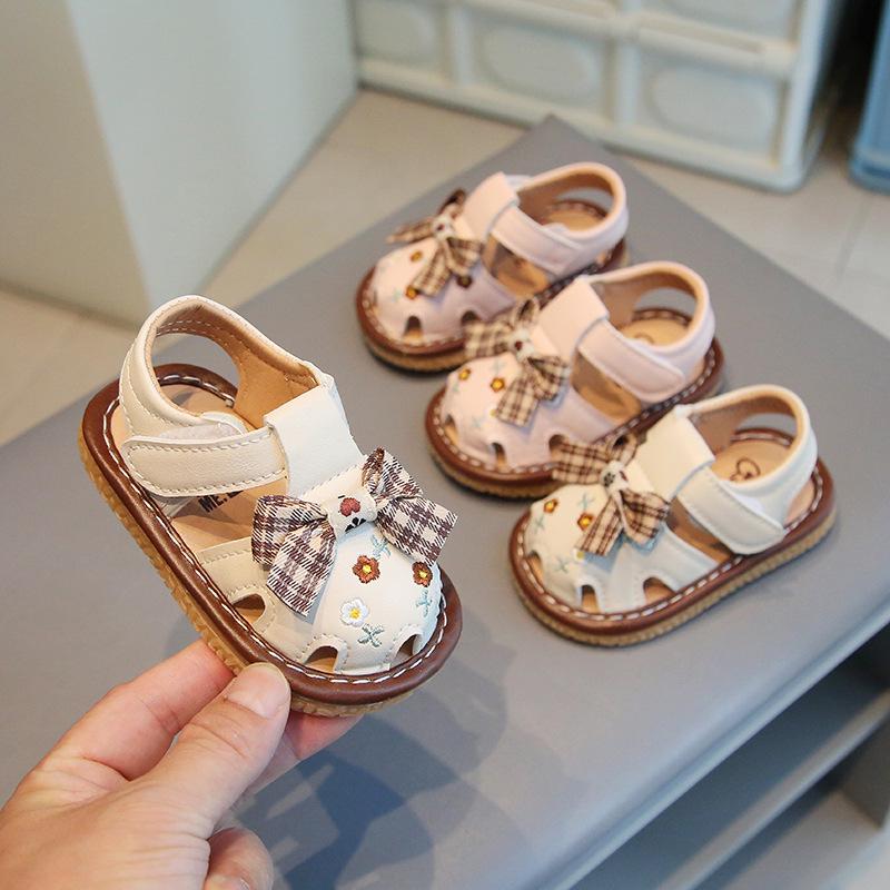 2024 Vintage Style Floral Summer Sandals for Baby Girls - Cute Squeaky Princess Shoes