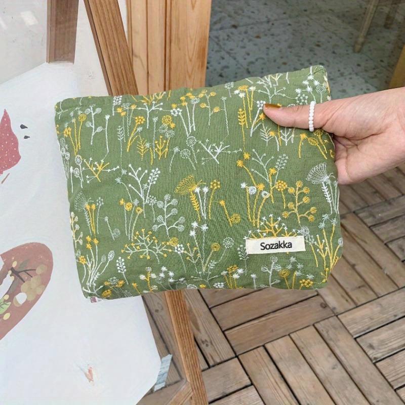 Large Capacity Wash Bag Women Clutch Cosmetic Bag Pouch Multifunctional Portable Makeup Bag Cosmetic Organizer Storage Bag