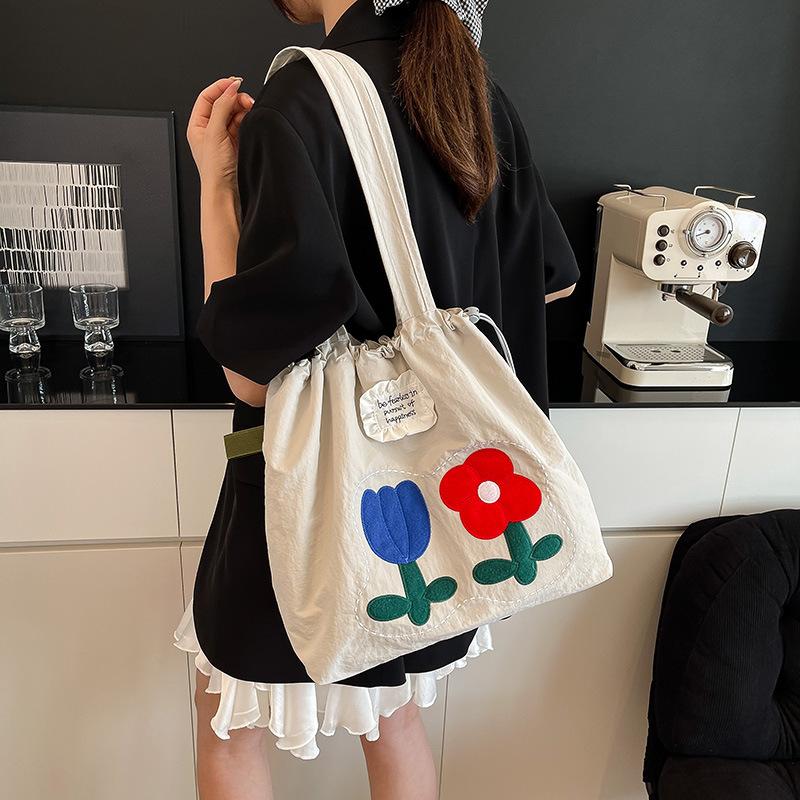 Foreign style texture simple niche design large capacity tote bag 2025 summer new fashion women's shoulder bag