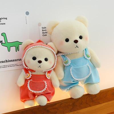 Poupées et peluches – Poupées