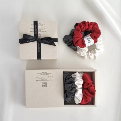 VILLA DE SILK Baby Scrunchie 3set (Off-white/Cherry red/Charcoal) Silk Scrunchie Set