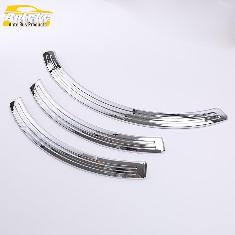 

Накладка на крышку запасного колеса Prado 14/18 с акцентной полосой стоп-сигнала