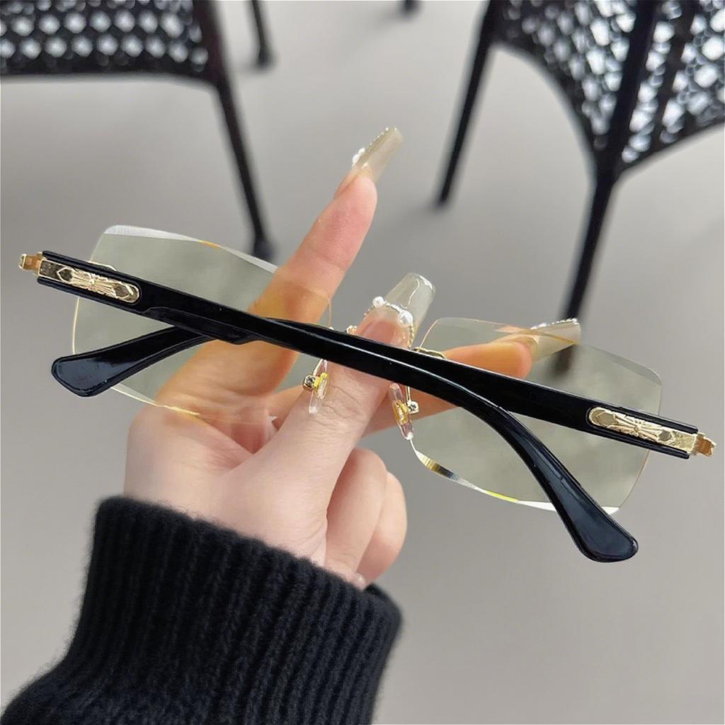 Yellow Lens Rimless Night Vision Reading Glasses High Definition Anti Blue Light Brightening Edge Cutting Glasses diopters +4.0