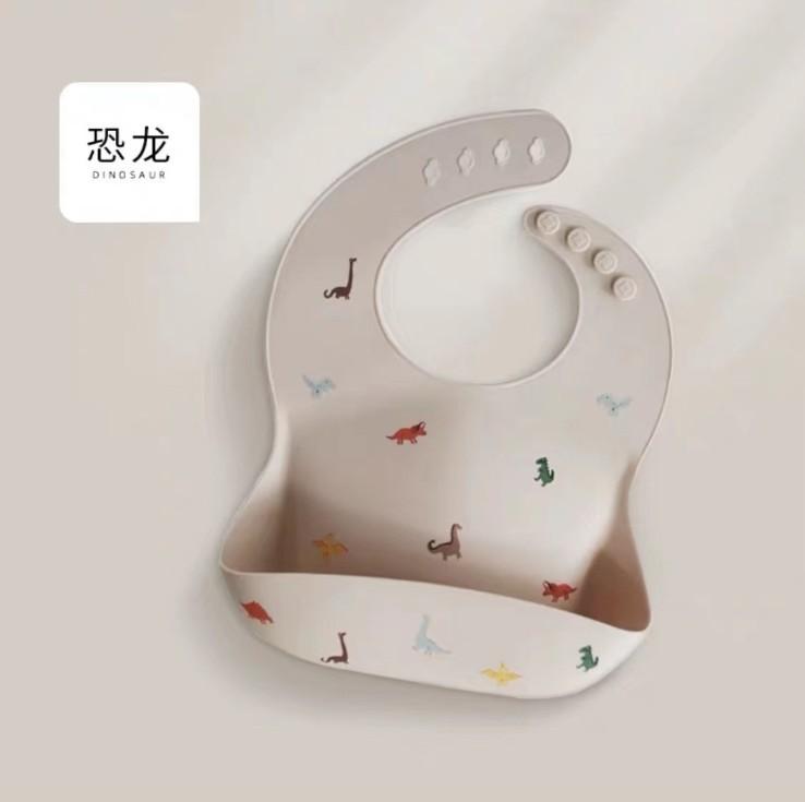 

Baby silicone bib baby eating anti-dirty artifact waterproof bib food bag