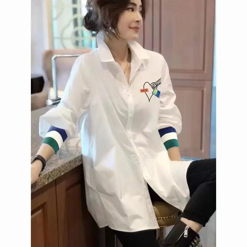 

Plus Size Retro Embroidered Printed White Loose Fitting Shirt for Women Long Sleeved Top Spring Wear Item XS