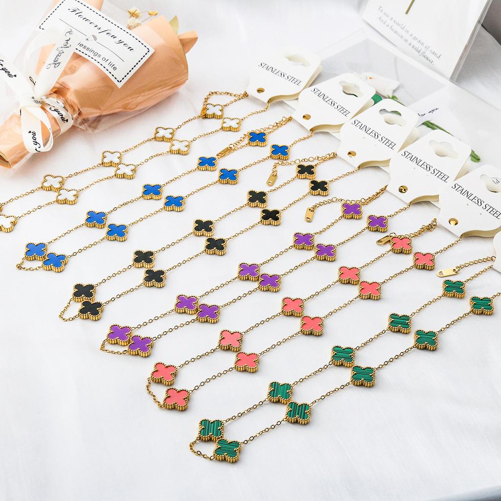 Collana con 10 Fiori Quadrifoglio Moda Lusso Leggero Ciondolo a Fiore Catena Clavicola da Donna