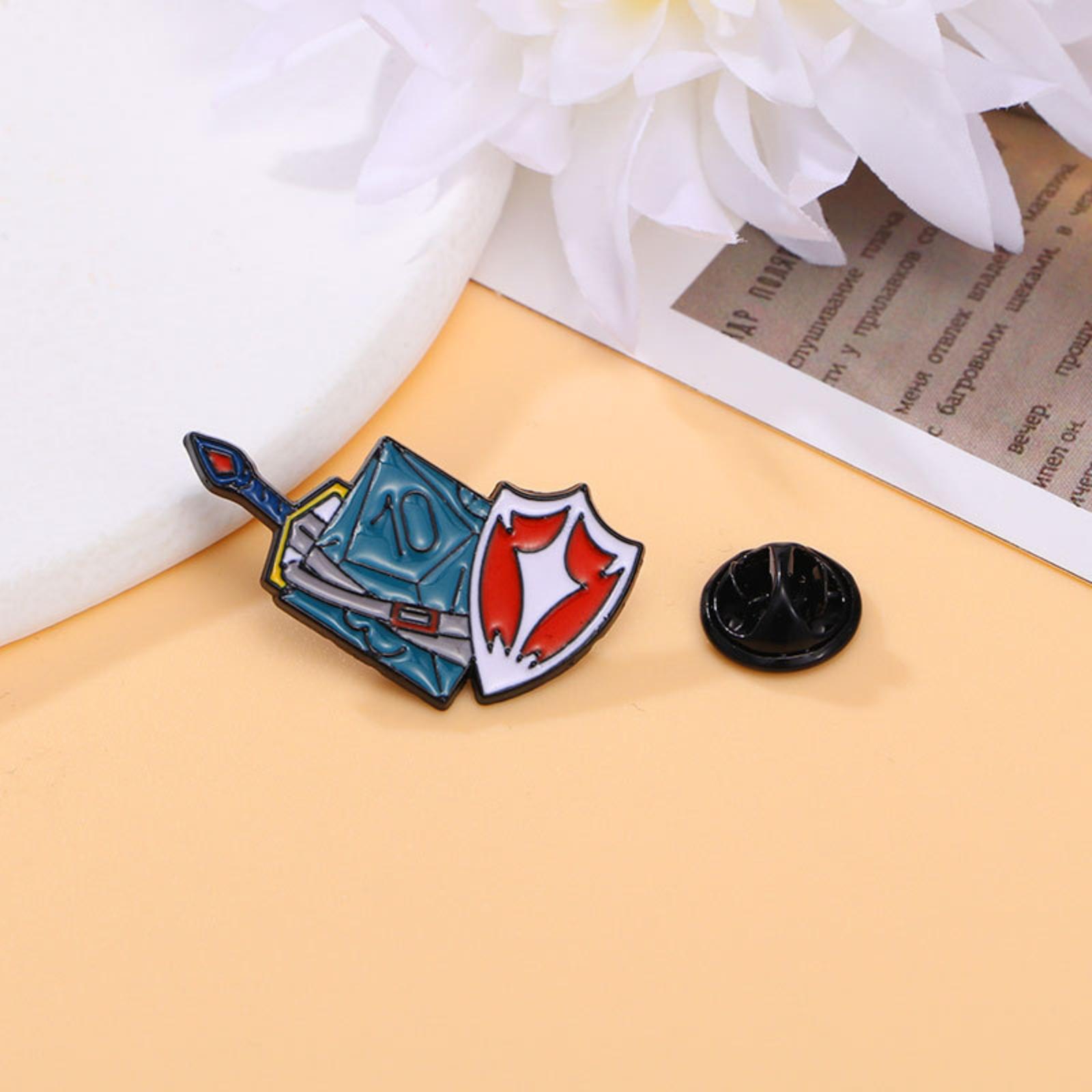 

Creative Fun Devil Cowboy Badge & Dragons Dice Brooch Bookbag Accessory One Size синій