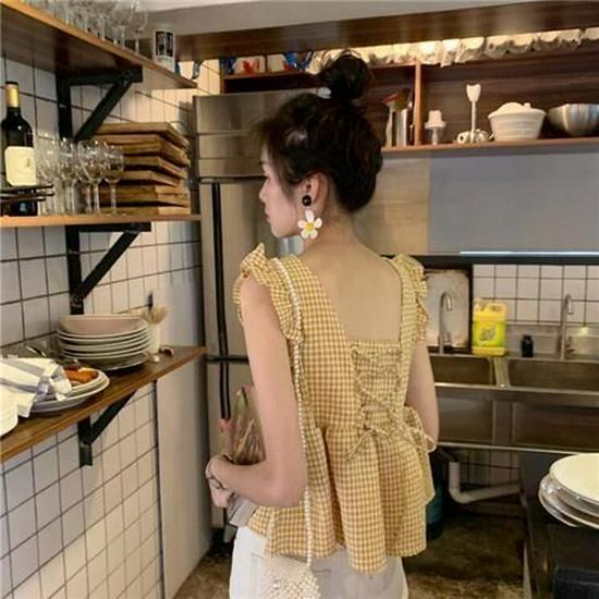 Plaid Ruffled Sleeveless Cropped Top for Women - Slimming, Sweet, Stylish Summer Vest