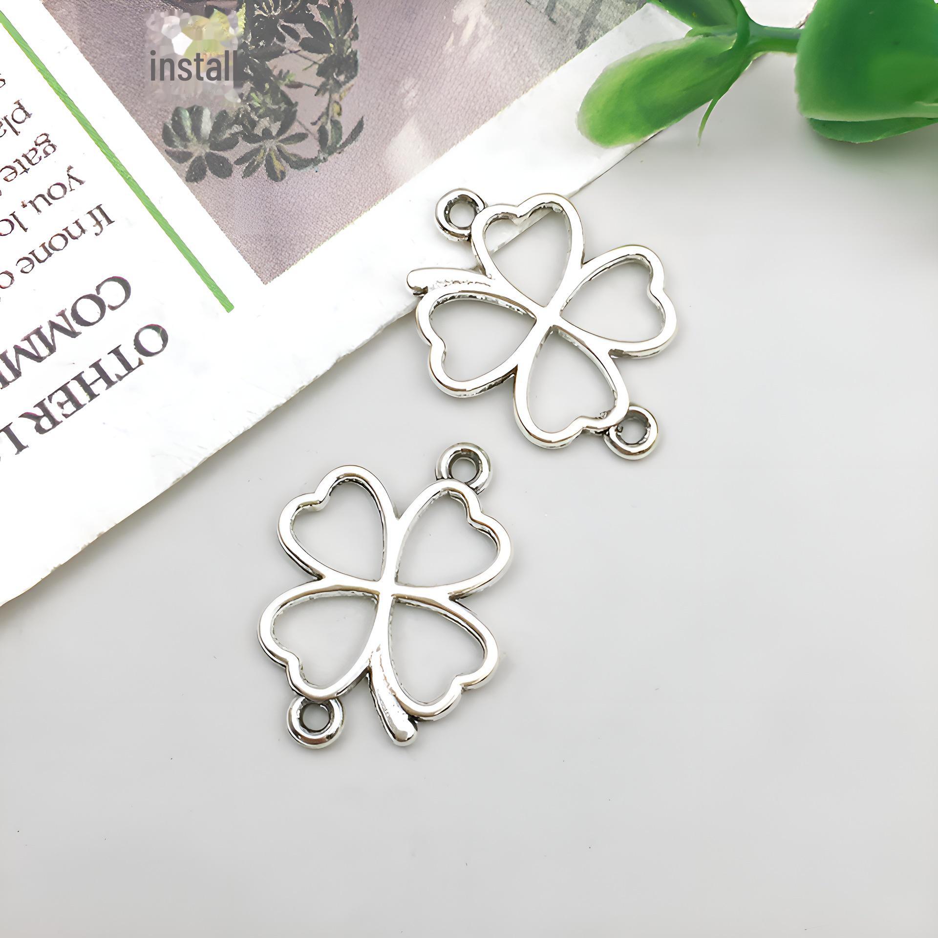 

Подвеска из антикварного серебряного сплава с четырьмя листами клевера - ювелирный аксессуар своими руками