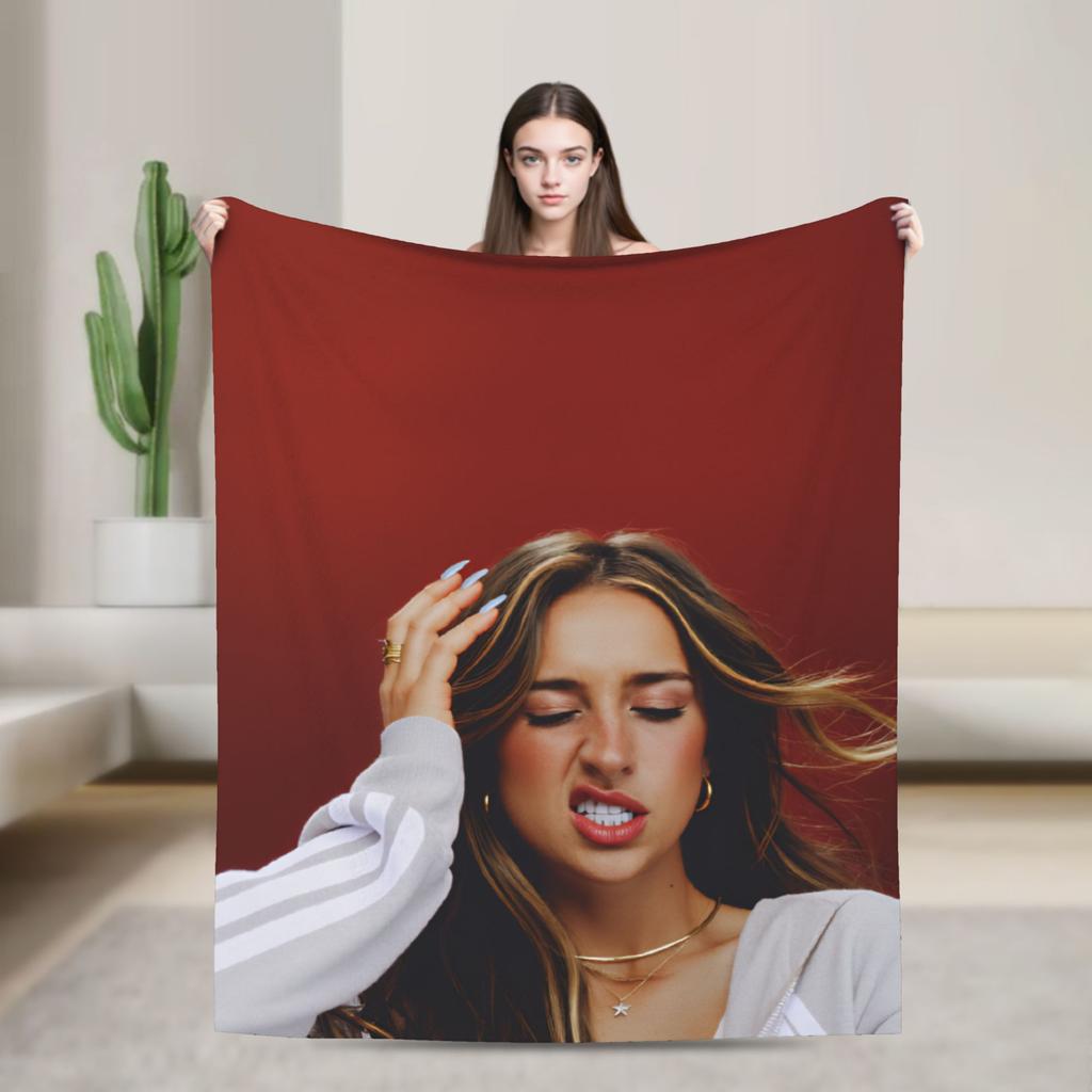 Coperta di Flanella Tate McRae Cantante Canadese Coperta Morbidissima per Divano Letto Viaggio Copriletto Novità Copri Divano Letto