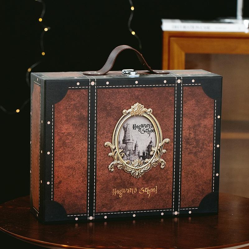 Vintage European Retro Suitcase Large Handheld Storage Box Photography Prop Antiqued Gift Box