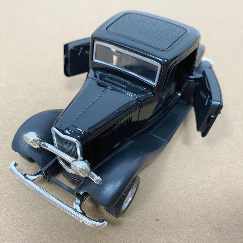 1:32 Alloy Pull Back Simulation Retro Classic Double Open Door Car Ford Alloy Car Toy Gifts Model