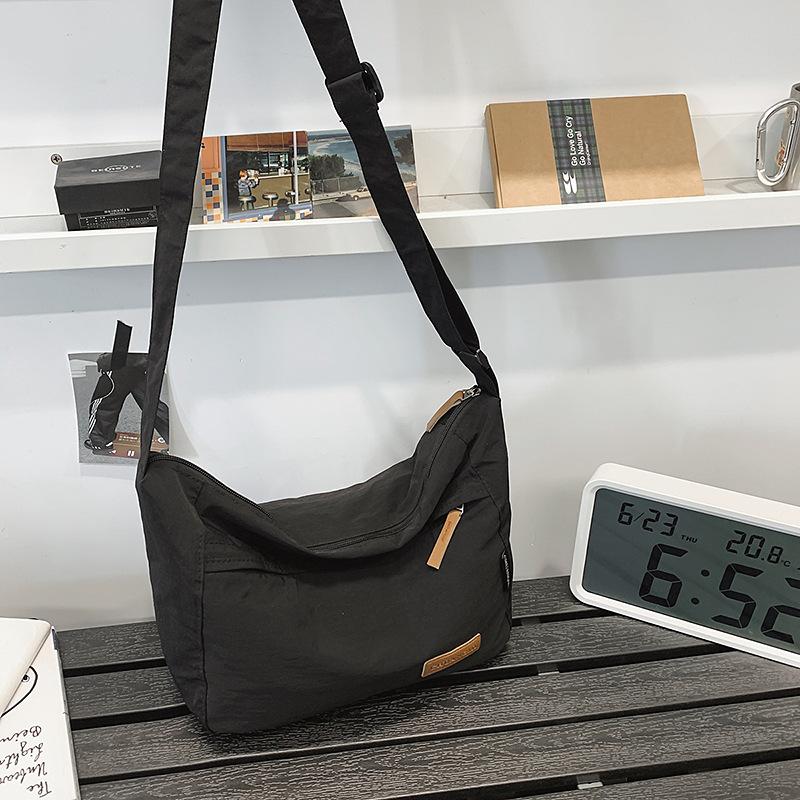 

Large capacity bag women s summer versatile new simple shoulder messenger bag college student class tote bag чёрный