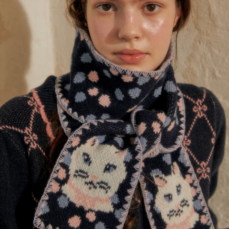 

SOCKS APPEAL NAT muffler milky cat navy