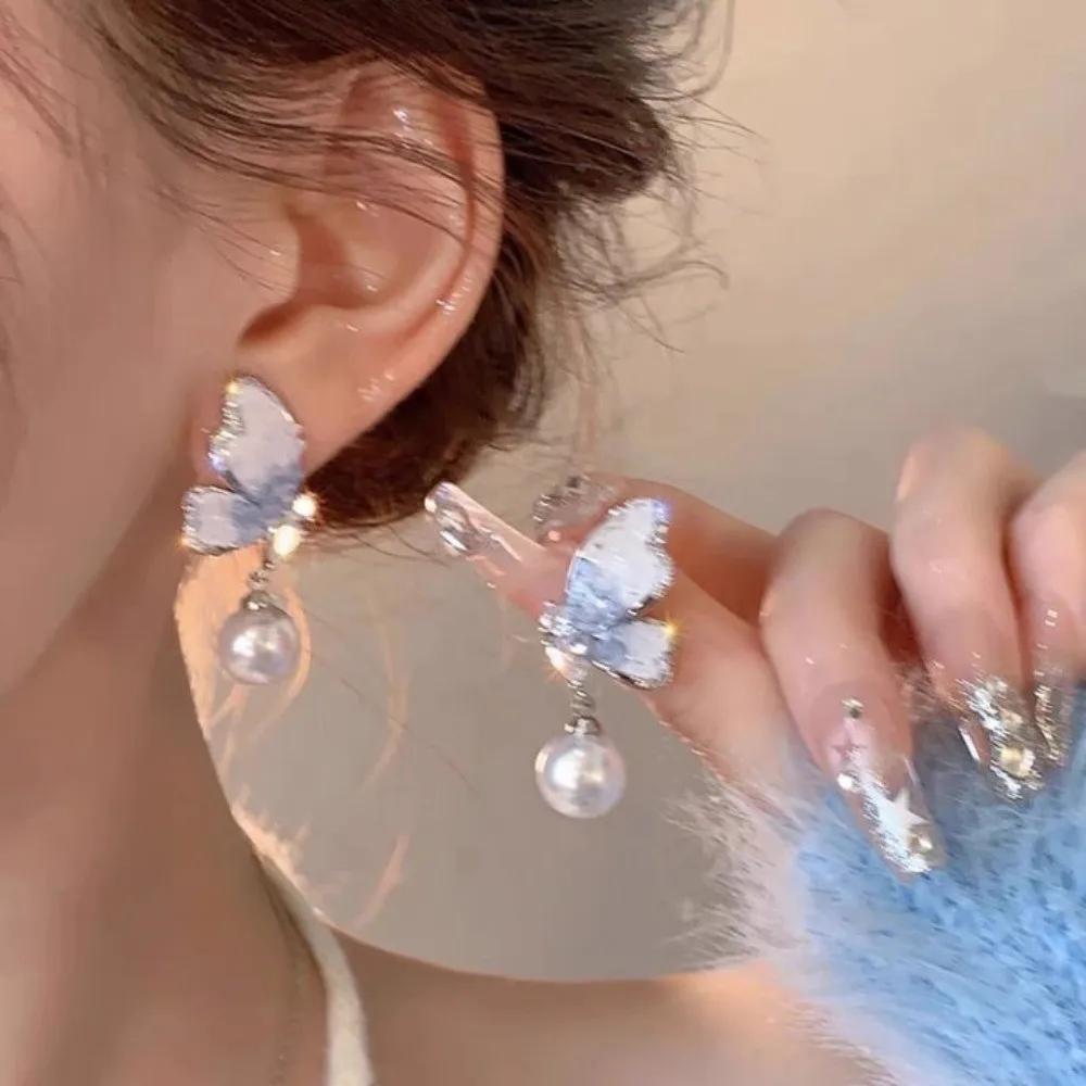 Crystal Butterfly Elegant Earrings, Women'S Fashionable And Versatile Pearl Earrings With Niche Design, Light Luxury And High-End Temperament Earrings