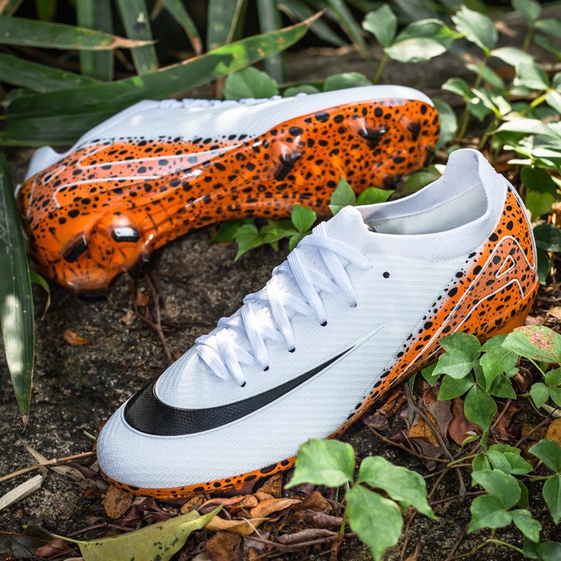 New Low-top Men's and Women's Football Shoes Long Nails TF Broken Nails Competition Training Shoes Men's and Women's Adult Sports Football Shoes