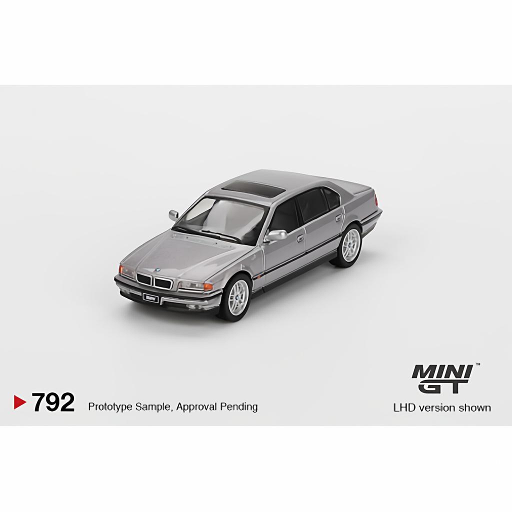 In Stock Mini Gt 1:64 Gr Supra Range Rover 1981 Camel Aventador Mustang Fairlady Z Nsx Diecast Model Car Model Toy